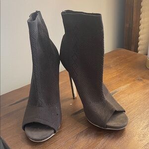 Elegant Peep-Toe Ankle Boots